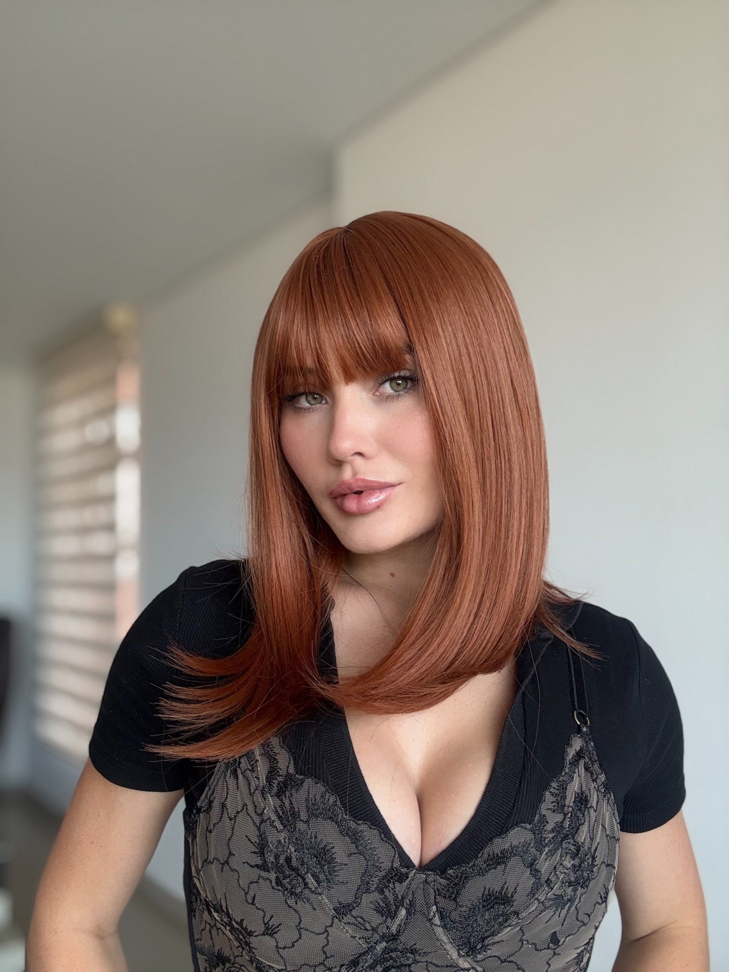 🌕🔥 Peluca Cobre Corta Lacia Corte Bob – Colección Lunaria 🔥🌕