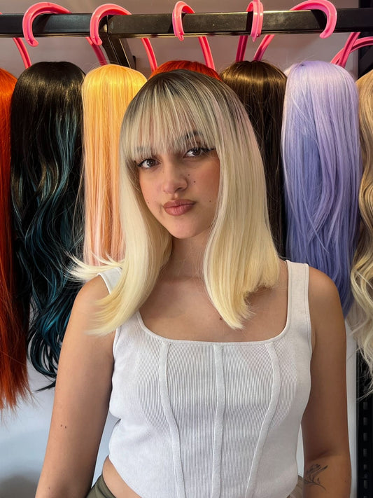 Peluca Rubia con Raíz Corta Lacia Corte Bob –Mistik’s LC063-1