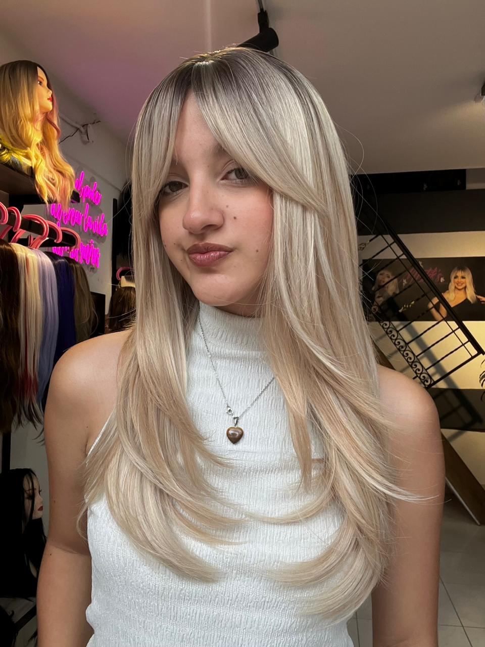 peluca rubia en capas - Mistik’s MW9039-803